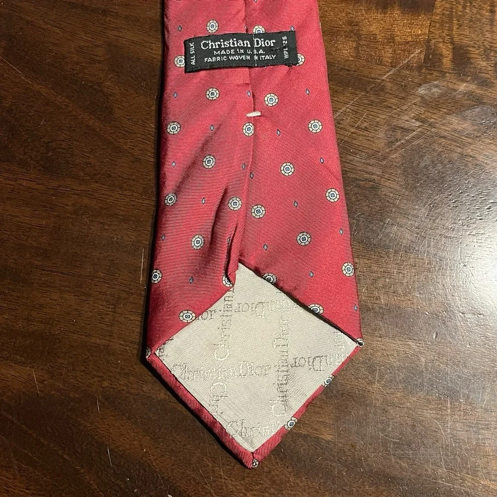 Christian Dior Silk Tie Red Medallion Geometric‎ Woven in Italy WPL 1125